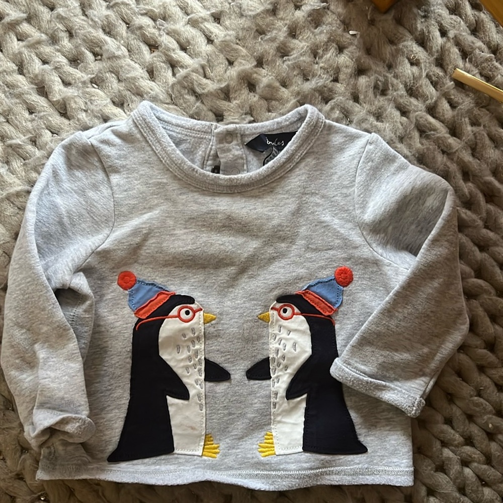 Appliqué Penguin Sweatshirt 9-12 months